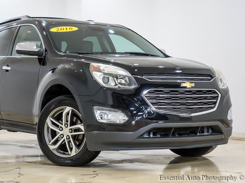 Used 2016 Chevrolet Equinox LTZ w/ Enhanced Convenience Package AWD/4WD image 2