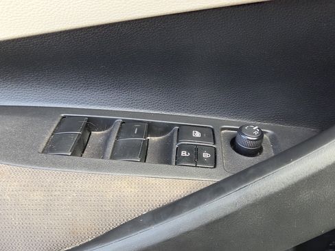 Certified 2023 Toyota Corolla LE image 12