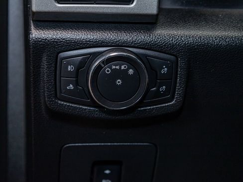 Used 2016 Ford F150 Lariat w/ Equipment Group 502A Luxury image 16