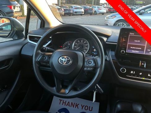 Used 2022 Toyota Corolla LE image 15