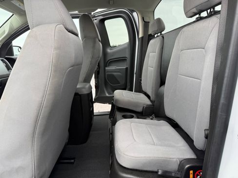 Used 2022 Chevrolet Colorado W/T image 14