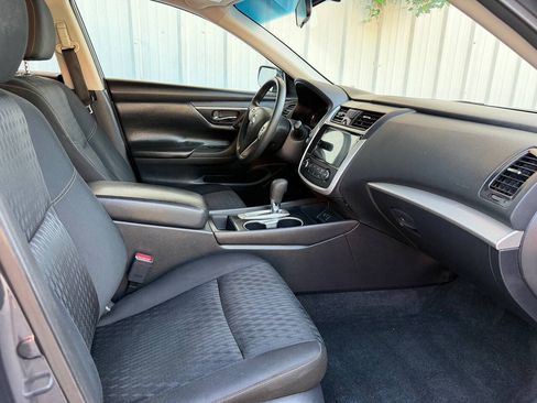 Used 2018 Nissan Altima 2.5 S w/ S Convenience Package FWD image 13