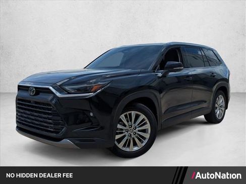 Certified 2025 Toyota Grand Highlander AWD image 1