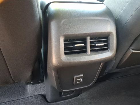 Certified 2022 GMC Terrain SLE w/ Driver Convenience Package image 7