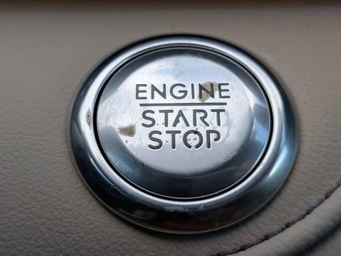 Used 2025 Lincoln Nautilus Reserve AWD/4WD image 32