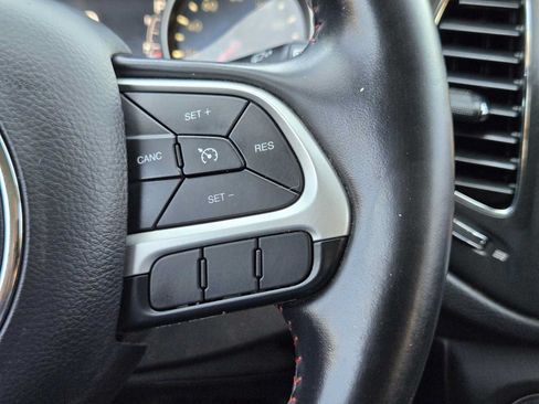 Used 2020 Jeep Compass Trailhawk AWD/4WD image 27