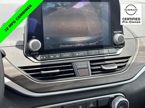 Certified 2025 Nissan Altima 2.5 SV FWD image 25