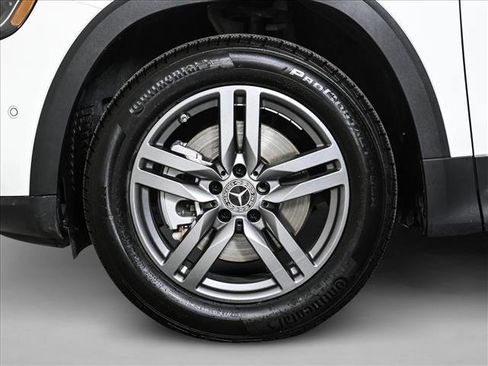 Certified 2024 Mercedes-Benz GLB 250 4MATIC image 26