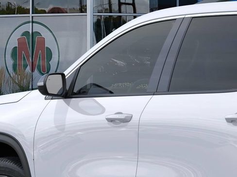 New 2026 Chevrolet Traverse LT w/ Sun and Wheel Package FWD image 12