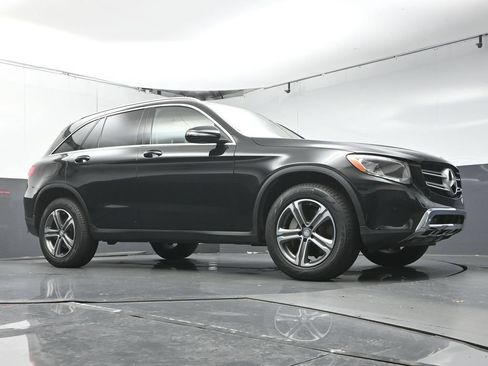 Used 2016 Mercedes-Benz GLC 300 4MATIC image 38