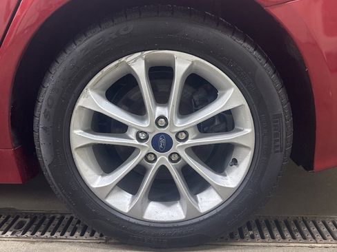 Used 2020 Ford Fusion SE image 10