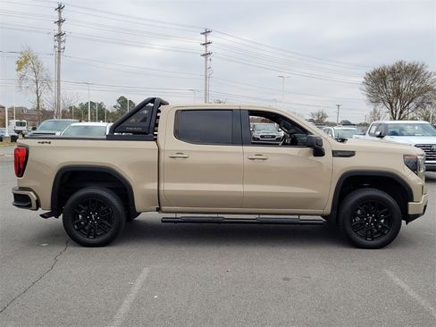 Used 2023 GMC Sierra 1500 Elevation image 2