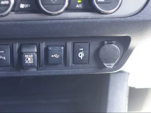 Used 2023 Toyota Tacoma TRD Off-Road w/ Technology Package image 33