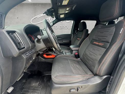 Used 2025 Nissan Frontier PRO-4X AWD/4WD image 19