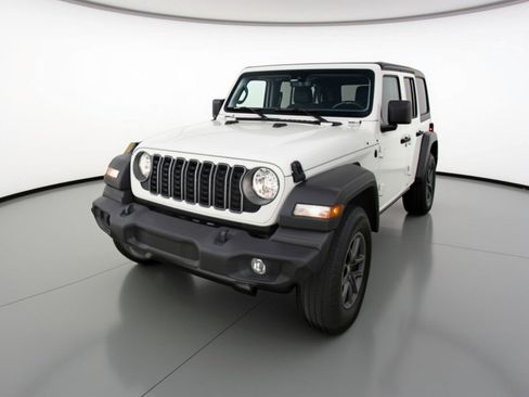 Used 2025 Jeep Wrangler Sport S image 3