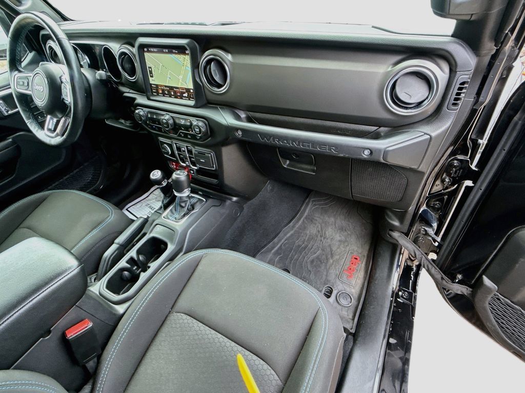 Used 2022 Jeep Wrangler Unlimited Rubicon 4xe w/ Steel Bumper Group AWD/4WD image 37