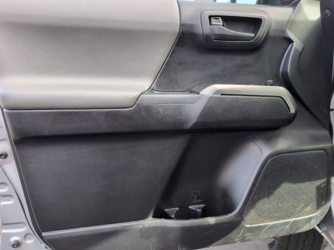 Used 2019 Toyota Tacoma SR5 image 19