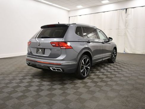 Used 2022 Volkswagen Tiguan SEL R-Line AWD/4WD image 7