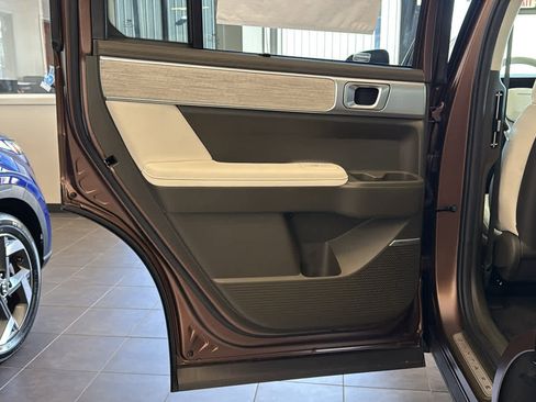 Used 2024 Hyundai Santa Fe Calligraphy image 17