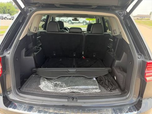 Used 2018 Volkswagen Atlas SEL AWD/4WD image 30