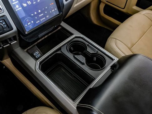 Used 2017 Ford F250 Lariat w/ Lariat Ultimate Package image 24