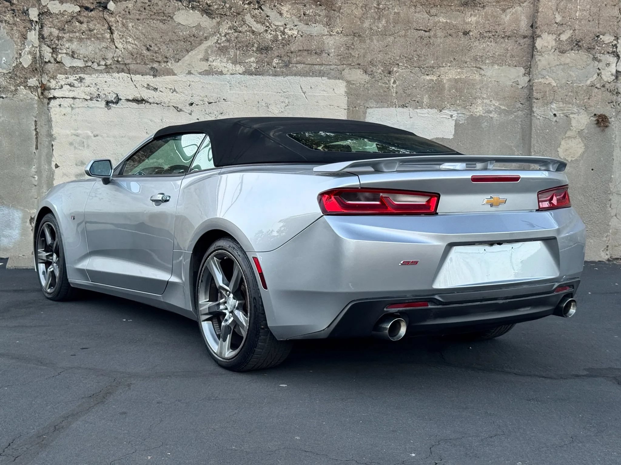 Used 2017 Chevrolet Camaro SS RWD image 8