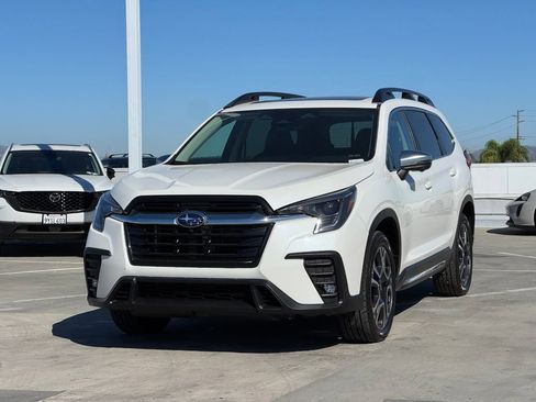 Used 2023 Subaru Ascent Limited w/ Technology Package AWD/4WD image 4