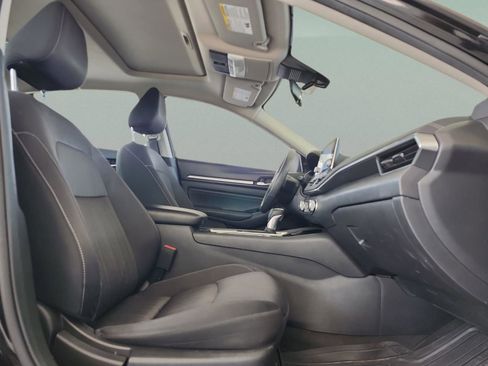Used 2022 Nissan Altima 2.5 SV w/ SV Premium Package FWD image 19