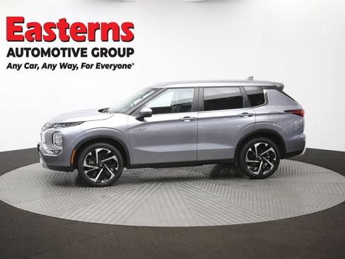 Used 2023 Mitsubishi Outlander SE AWD/4WD image 59