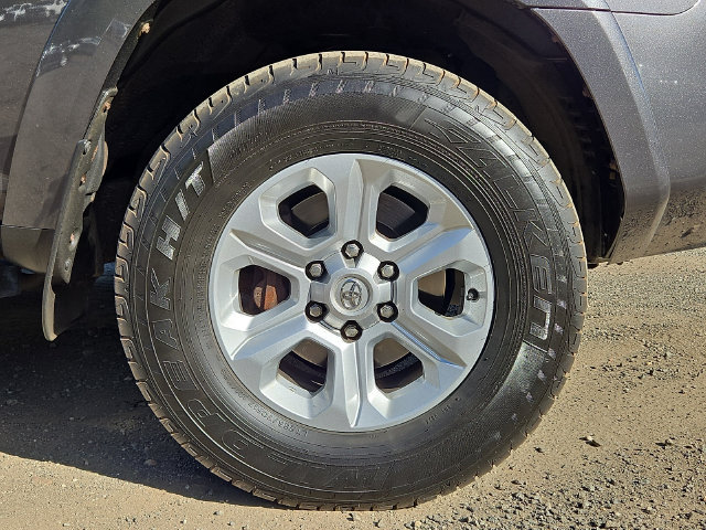 Used 2018 Toyota 4Runner SR5 Premium AWD/4WD image 26