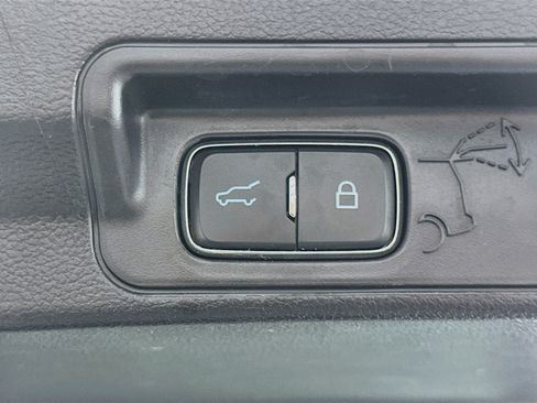 Used 2022 Ford Explorer Limited RWD image 31