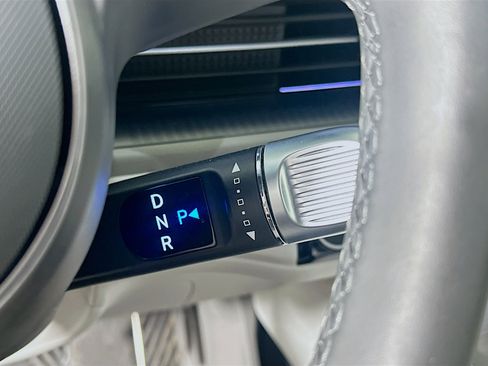 Used 2023 Hyundai Ioniq 6 Limited image 25