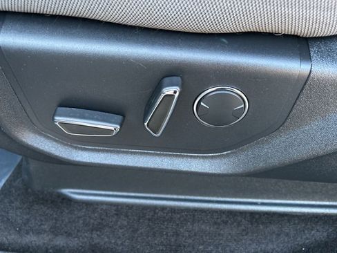 Used 2018 Ford F150 XLT w/ Equipment Group 302A Luxury image 16