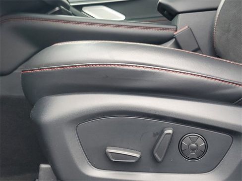 Used 2025 Ford Explorer ST image 15