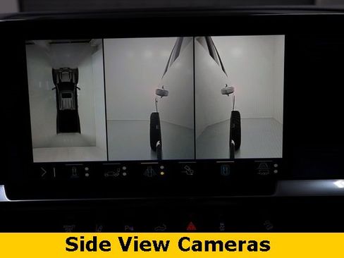 Used 2024 Chevrolet Silverado 2500 LT w/ Texas Edition image 22