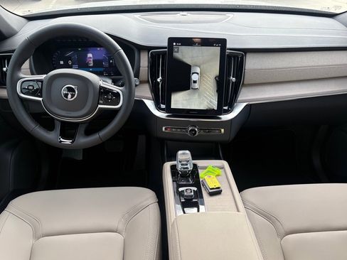 New 2026 Volvo XC90 T8 Plus image 11