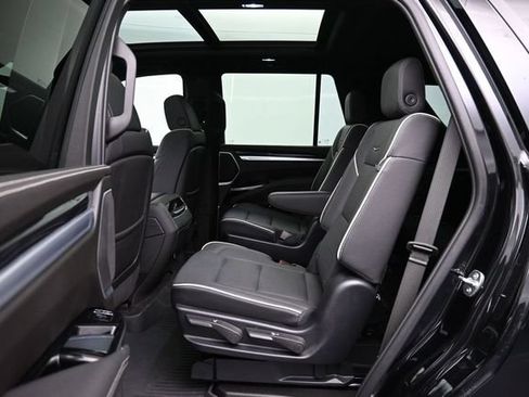 Used 2025 Cadillac Escalade Sport w/ Touring Package AWD/4WD image 21