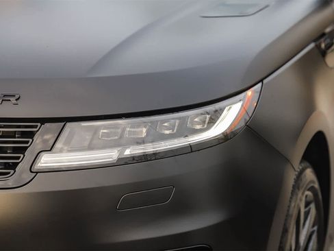 New 2026 Land Rover Range Rover Sport Dynamic SE image 4