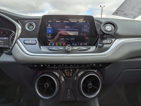 Used 2021 Chevrolet Blazer LT w/ Sound & Technology Package image 17