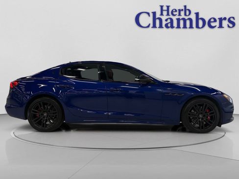 Used 2022 Maserati Ghibli Modena Q4 image 2