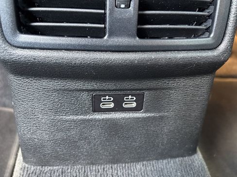 Used 2021 BMW X1 sDrive28i w/ Premium Package image 18