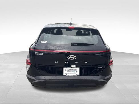 New 2026 Hyundai Kona SE AWD/4WD image 4