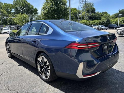 Certified 2026 BMW 540i xDrive AWD/4WD image 7