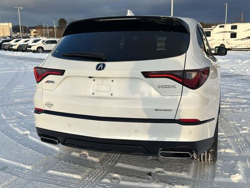 Used 2023 Acura MDX A-Spec image 8