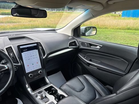 Used 2022 Ford Edge Titanium AWD/4WD image 49