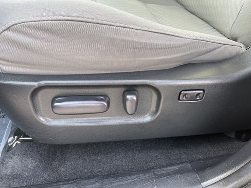 Certified 2022 Toyota Tacoma SR5 image 20