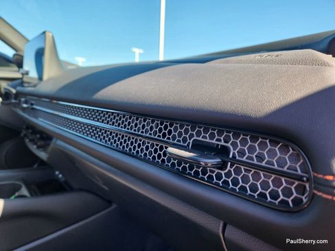 Used 2026 Honda HR-V Sport image 30