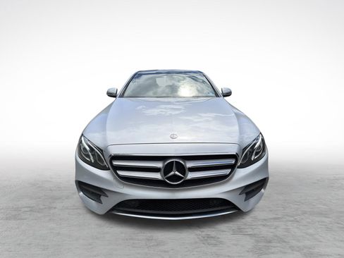 Used 2017 Mercedes-Benz E 300 4MATIC image 7