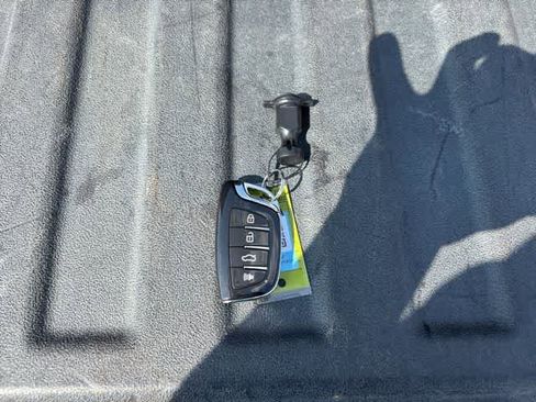 Used 2022 Chevrolet Silverado 1500 LT Trail Boss w/ Safety Package AWD/4WD image 27