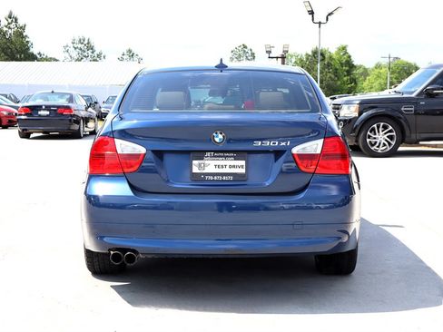 Used 2006 BMW 330xi Sedan AWD/4WD image 6